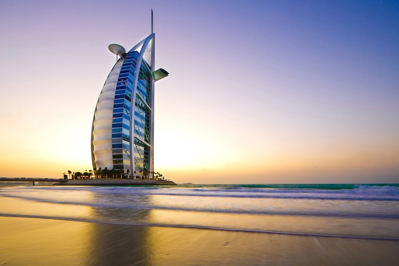 CoteNovoSeg seguro de vida, celular e viagem apresenta para curtir o roteiro de Dubai com foto de burj-al-arab-2624317_1280
