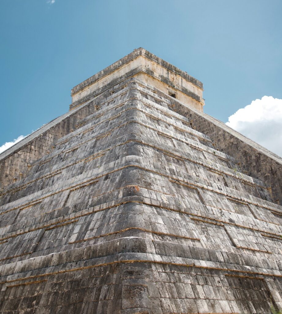 CoteNovoSeg apresenta imagem Roteiro para Cancun, melhor epoca para ir para cancun viajar segurado foto do Chichén Itzá por pexels-isabella-figoli